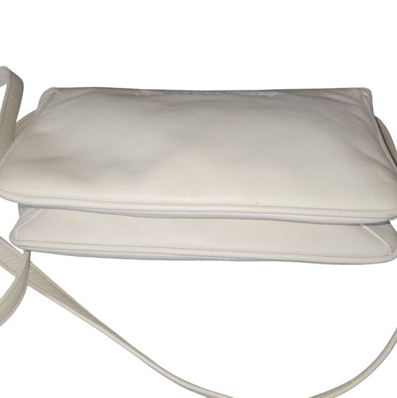 Paloma Picasso Vintage Cream/Off White Flap Closure Leather Clutch Crossbody Bag - Picture 2 of 8